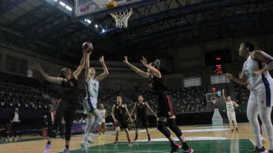 İzmit Belediyespor yine mağlup oldu 69-80