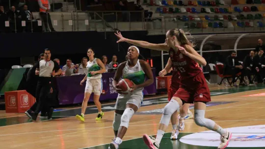 İzmit Belediyespor evinde yine mağlup oldu: 72-76