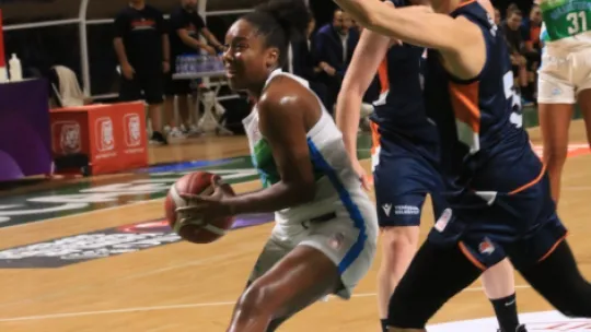 İzmit Belediyespor ilk galibiyetini aldı: 76 - 71