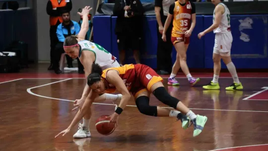 İzmit Belediyespor, Play-Off'a veda etti: 75 - 78