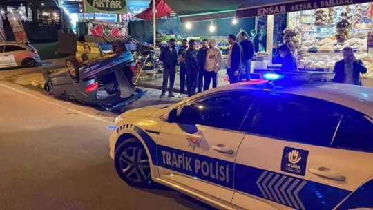 Kediyi ezmemek için manevra yapınca takla attı