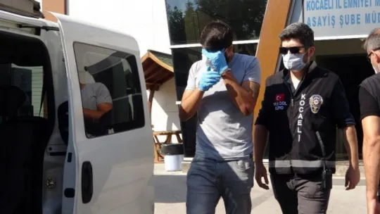 Kendilerini polis olarak tanıtıp vatandaşı dolandıran 2 kişi tutuklandı