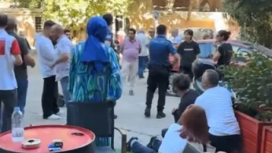 Kendisine sigara vermeyenlere kabusu yaşattı: 4 yaralı