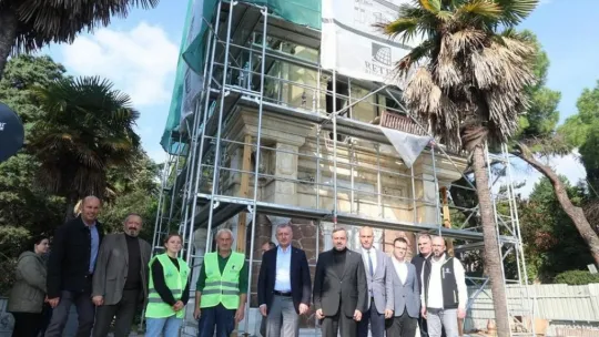 Kent tarihine ışık tutan 125 yıllık saat kulesinde titiz çalışma