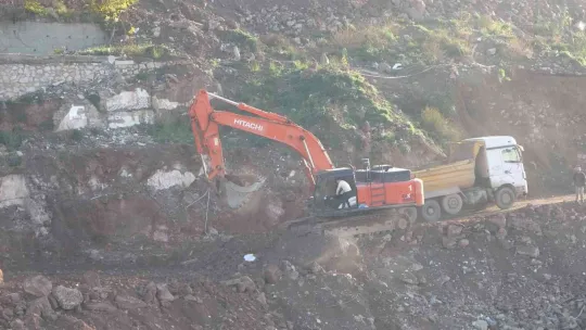 Kazılan alandan tarihi mezar çıktı