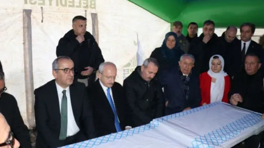 Kılıçdaroğlu şehidimizin ailesini ziyaret etti