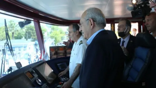Kılırdaroğlu, balıkçılar ile deniz salyası sorununu konuştu