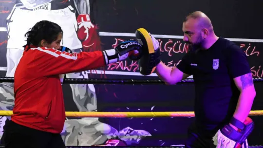 Henüz 4 aylık bir sporcuyken, Türkiye ikincisi oldu