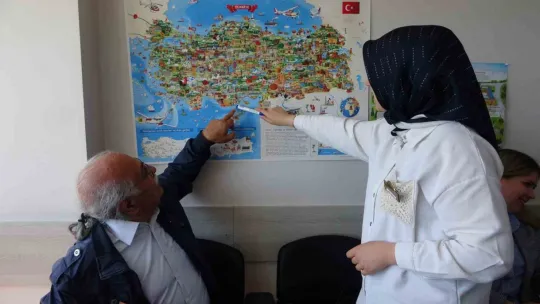 Kimi aşkının peşinden kilometrelerce yol geldi, kimi huzuru Türkiye'de buldu