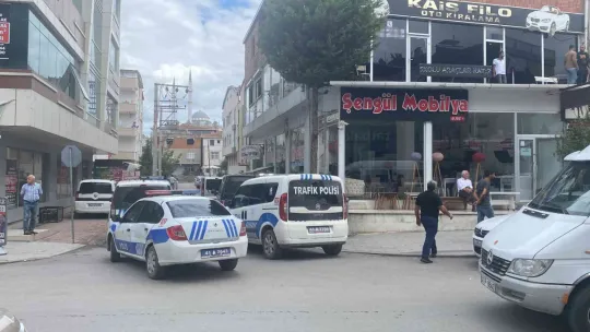 Kıraathanede silahlı kavga: 2 kardeş yaralandı