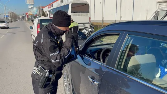 Kocaeli Emniyeti uyardı: Kış lastiklerinizi sakın çıkarmayın!