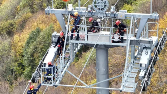 Teleferik hattında gerçeği aratmayan tatbikat