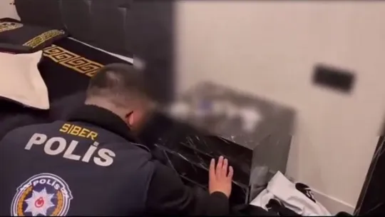 Kişisel verileri ele geçirip bin 750 kişiyi dolandıranlar yakalandı
