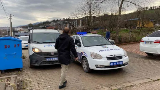 Kız arkadaşına kiralık araçta dehşeti yaşattı