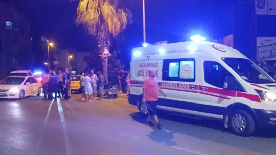 Eşinin gözleri önünde bıçaklanarak öldürüldü