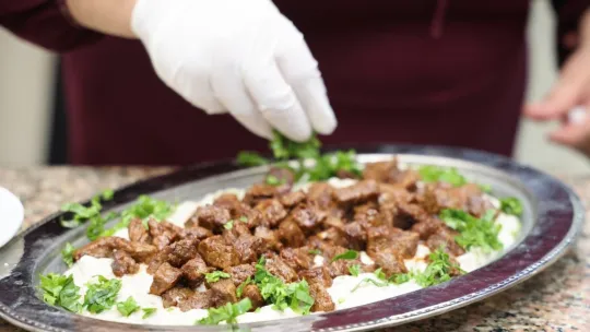 Gastronomi sektörüne nitelikli personel yetiştiriyor