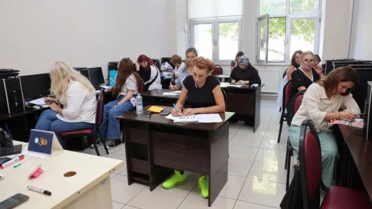 KO-MEK'ten 7 farklı dilde kariyer desteği