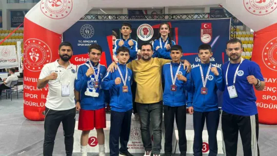 Kocaeli, Bayburt'ta zirveye yumruk attı: 10 madalya ile Türkiye şampiyonu oldu