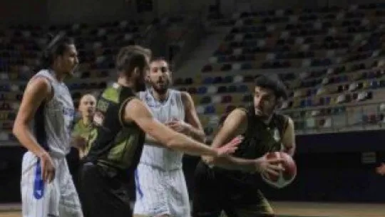 Kocaeli BŞB Kağıtspor galip geldi: 78-70