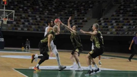 Kocaeli BŞB Kağıtspor galip geldi: 78-70