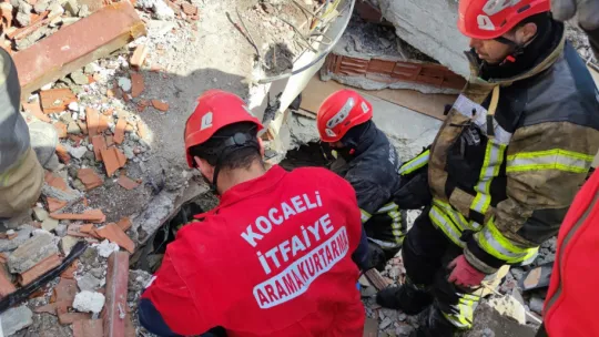 Kocaeli Büyükşehir'in afet bölgesindeki 3 yıllık dayanışma raporu