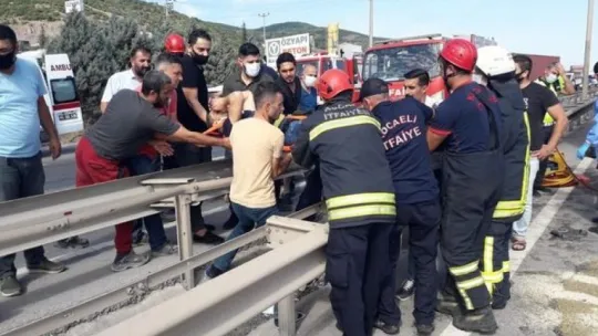 Kocaeli D-100 karayolunda zincirleme kaza: Çok sayıda yaralı