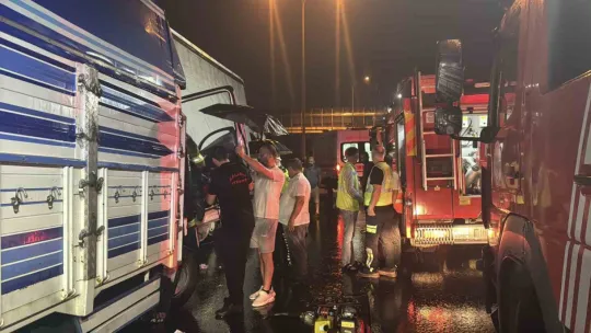 Kocaeli'de 1 kişinin öldüğü zincirleme kazayla ilgili 2 sürücü tutuklandı