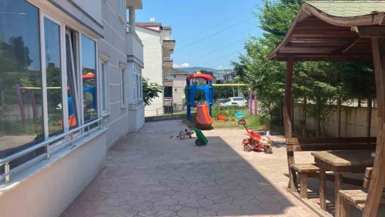 Kocaeli'de 1 yaşındaki bebek 3. kattan düştü
