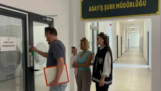 Kocaeli'de 114 suç kaydı bulunan kadın kucağında bebekle adliyeye sevk edildi