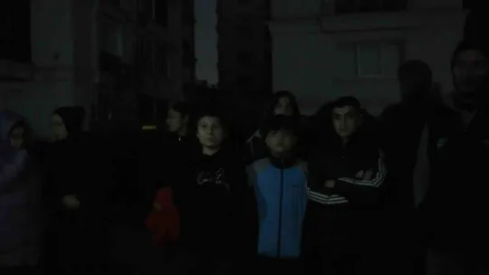 Kocaeli'de soğuk havada karanlığa mahkum oldular
