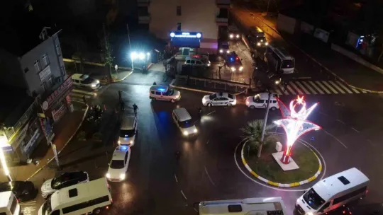 Kocaeli'de 16 ayrı adreste silah kaçakçılarına baskın