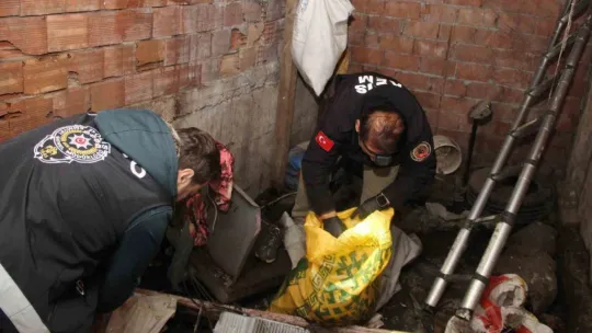 Kocaeli'de 16 ayrı adreste silah kaçakçılarına baskın