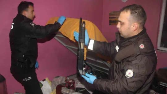 Kocaeli'de 16 ayrı adreste silah kaçakçılarına baskın