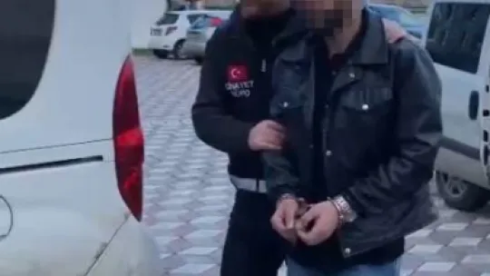 Kocaeli'de 2 kişiyi acımasızca kemerle döven şahıslar yakalandı