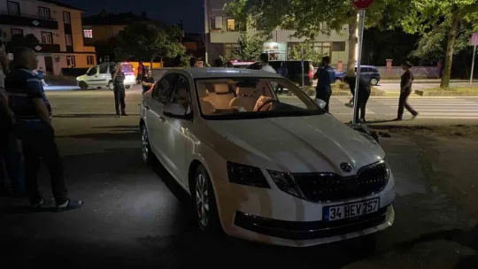 Kocaeli'de 2 otomobil çarpıştı: 2 yaralı