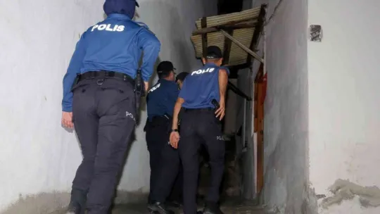 Kocaeli'de 20 aranan şahıs yakalandı