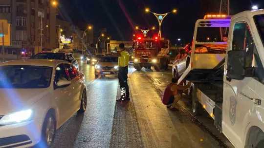 Kocaeli'de 3 araç kazaya karıştı: 1 yaralı