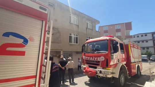 3 katlı binada korkutan yangın