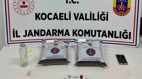 Kocaeli'de 3 kilo bonzai ve 5 bin hap ele geçirildi