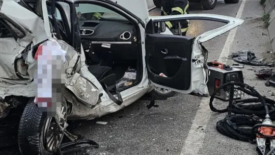 Kocaeli'de 4 araçlı zincirleme kaza: 1 ölü, 1 yaralı