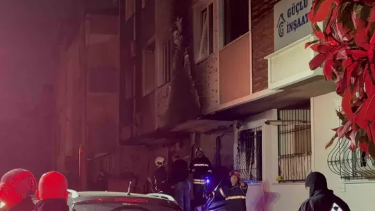Kocaeli'de 4 katlı binada doğal gaz patlaması: 13 yaralı