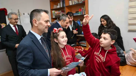 Kocaeli'de 425 bin öğrenci karne heyecanı yaşadı