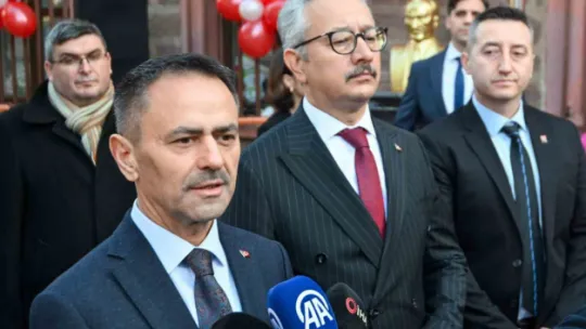 Kocaeli'de 425 bin öğrenci karne heyecanı yaşadı