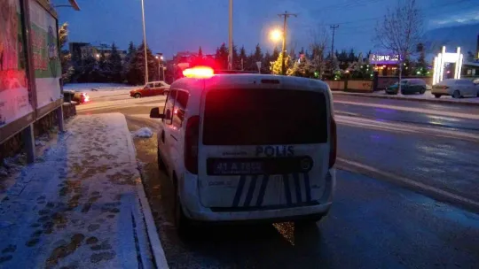 Kocaeli'de ağaca asılı halde erkek cesedi bulundu