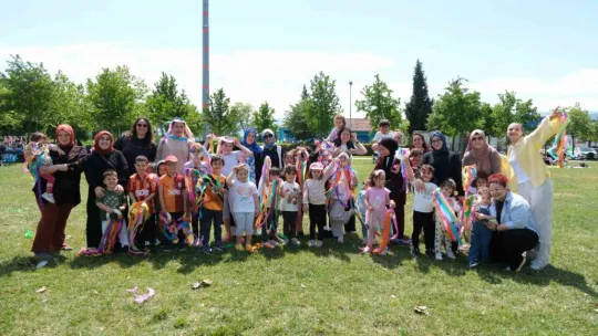 Kocaeli'de anneler ve çocukları gün boyunca eğlenceye doydu