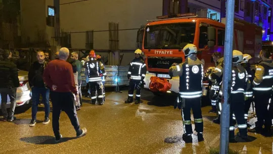 Kocaeli'de aynı mahallede ikinci kez istinat duvarı ve yol çöktü
