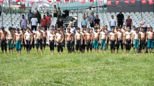 Kocaeli'de bin 623 yiğit er meydanında ter döküyor