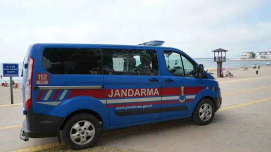 Kocaeli'de bir kişinin denizde kaybolduğu ihbarı ekipleri harekete geçirdi