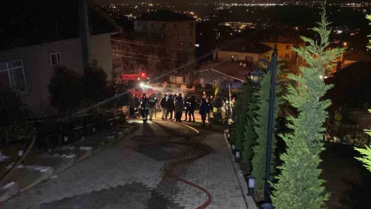 Kocaeli'de bungalovda çıkan yangın paniğe neden oldu