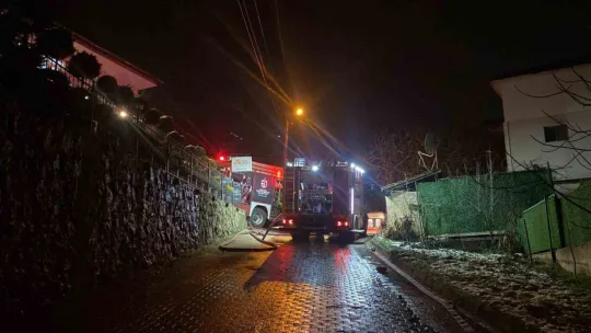 Kocaeli'de bungalovda çıkan yangın paniğe neden oldu